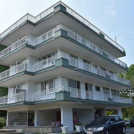 Prado Apartments Литохоро Экстерьер фото